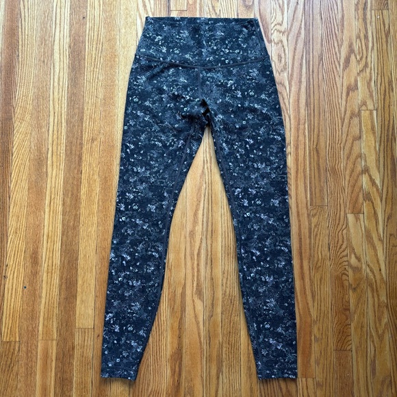 Lululemon leggings - Picture 2 of 6